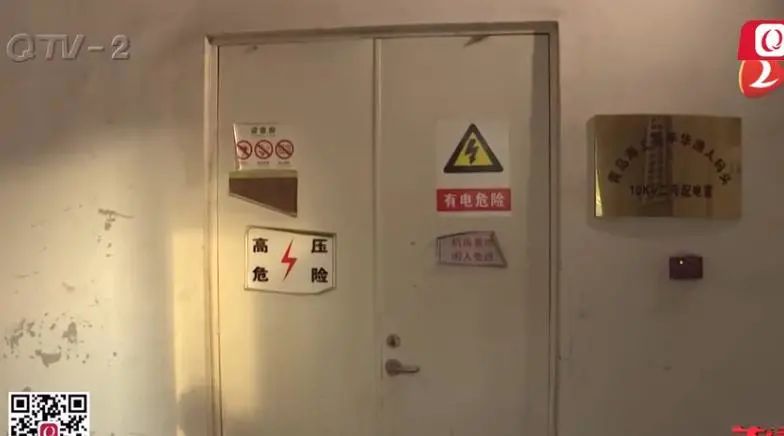 DƬ